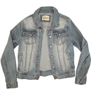 Ashley Vintage Charm Light Blue Denim‎ Trucker Jean Jacket Size Medium